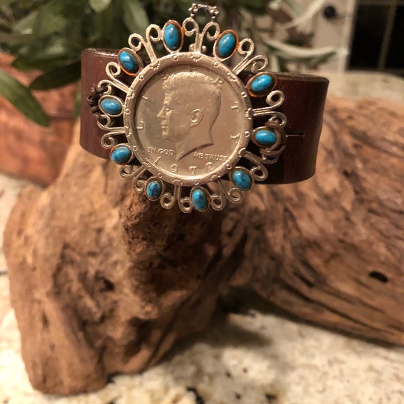 Coin cuff - Picture 8 of 8